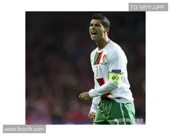 足球巨星C罗荣耀时刻：突破极限的天赋与努力铸就辉煌生涯